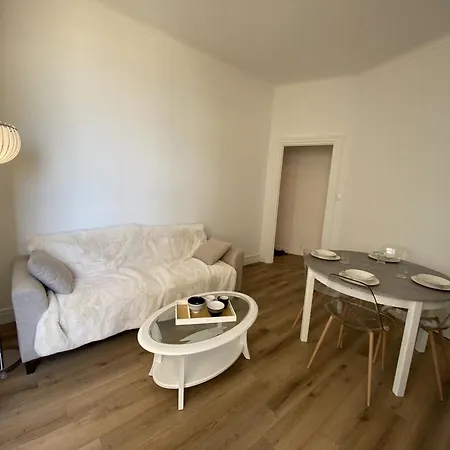 Le Nid D'ete Apartment *