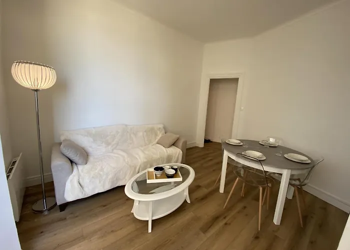 Le Nid D'ete - 2 Etoiles Proche 公寓 *